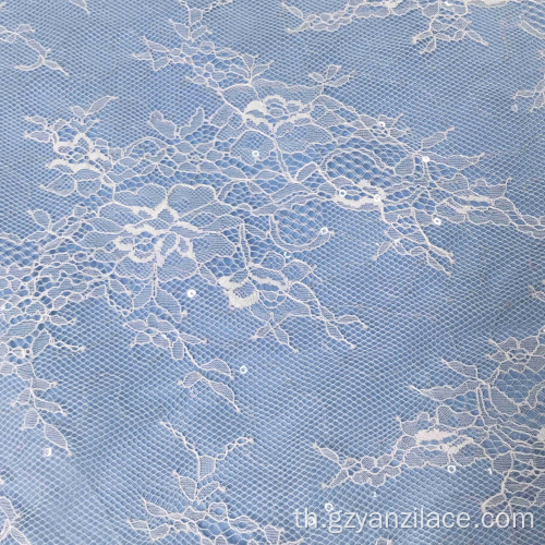 Lace Chantilly Lace สีขาวเลื่อมเลื่อม